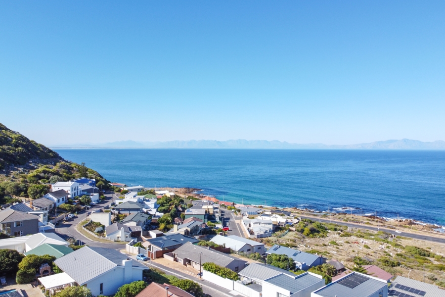 3 Bedroom Property for Sale in Glen Marine Western Cape
